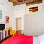 Kindness Art Historic Center 110sqm Private Parking Διαμέρισμα Arona
