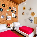 Διαμέρισμα Kindness Art Historic Center 110sqm Private Parking Arona