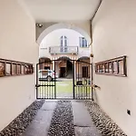 Kindness Art Historic Center 110sqm Private Parking Διαμέρισμα *