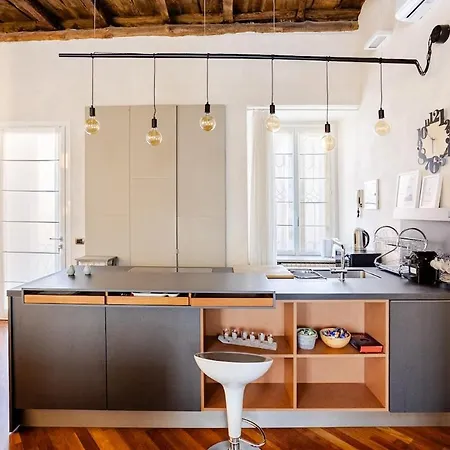 Kindness Art Historic Center 110sqm Private Parking *