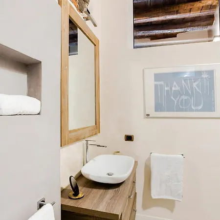 Kindness Art Historic Center 110sqm Private Parking Apartment Arona