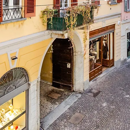 Apartman Kindness Art Historic Center 110sqm Private Parking Arona