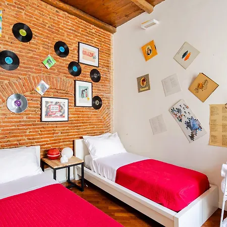 Apartman Kindness Art Historic Center 110sqm Private Parking Arona