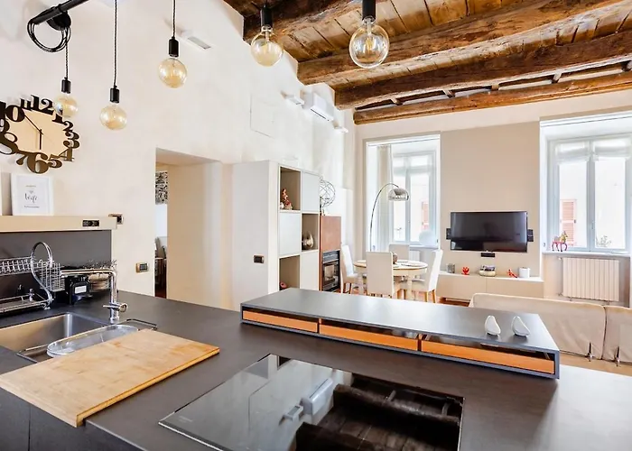 Kindness Art Historic Center 110sqm Private Parking Arona