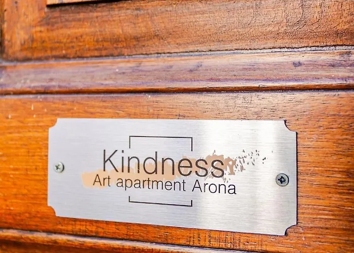 Kindness Art Historic Center 110sqm Private Parking Appartement