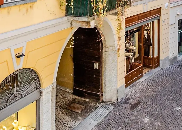 Apartamento Kindness Art Historic Center 110sqm Private Parking Arona