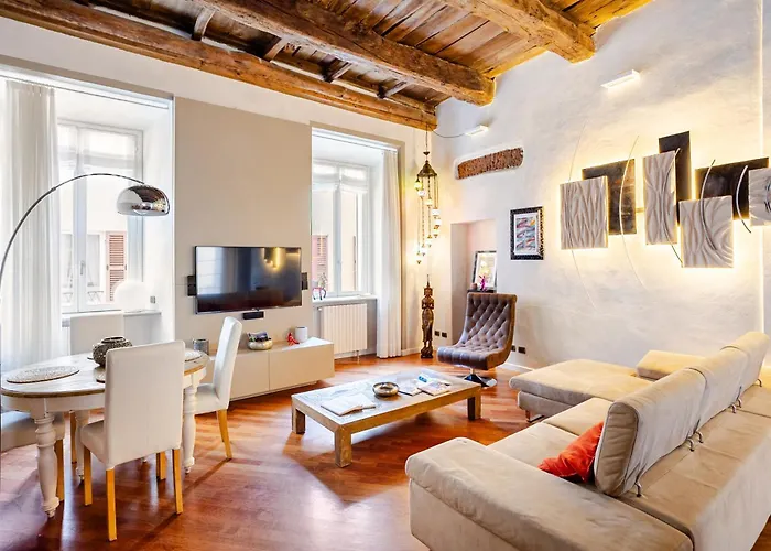 Kindness Art Historic Center 110sqm Private Parking Apartman