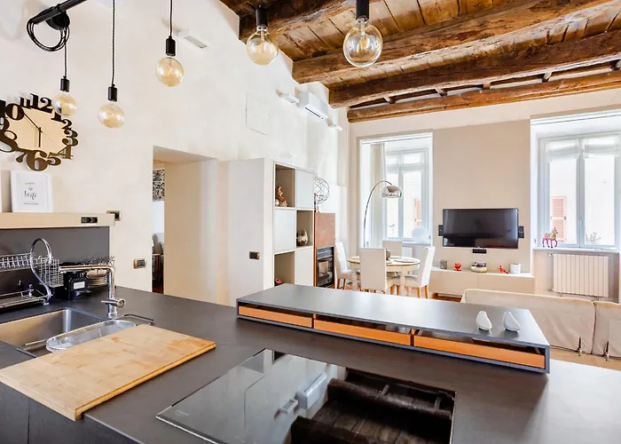 Kindness Art Historic Center 110sqm Private Parking *