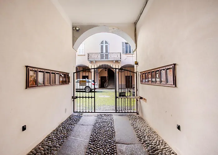 Kindness Art Historic Center 110sqm Private Parking Appartement *